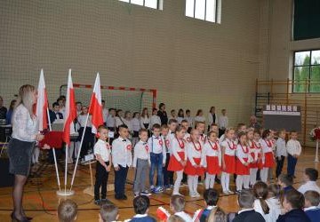 11 listopada – Narodowe Święto Niepodległości, „Szkoła do hymnu”