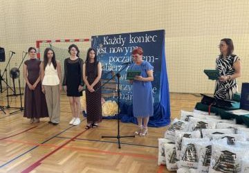 „Każdy koniec jest nowym początkiem – zabierz ze sobą wiedzę, przyjaźnie i marzenia”