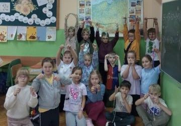Konkurs klasowy na własnoręcznie wykonany przez uczniów różaniec