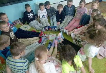 Akcja przedszkolaków „Przyjaciele nie liczą chromosomów”