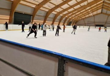 Wyjazd klas ósmych na lodowisko do Gorlic